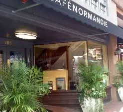 Cafe Normandie