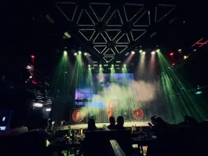 DOUBLE YOU MUSIC RESTAURANT