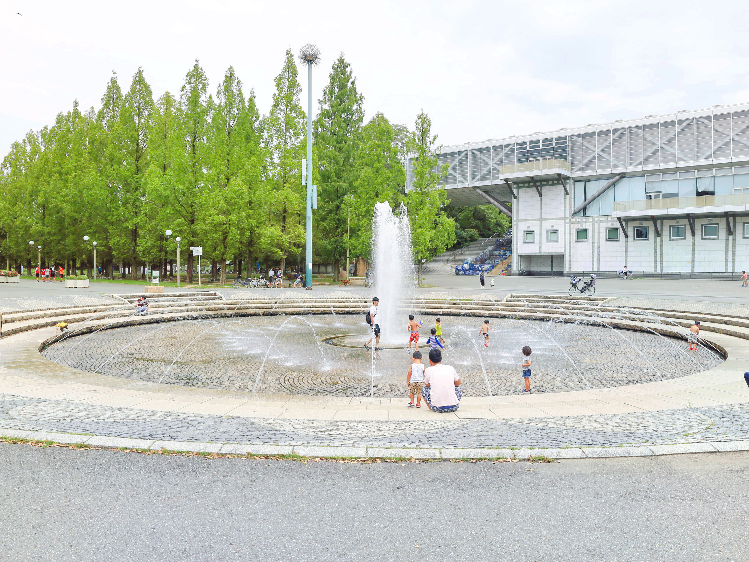 Tsurumi Ryokuchi Park
