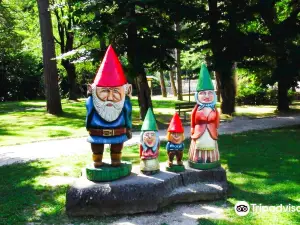 The Path of the Gnomes