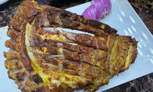 小白餐饮香来手抓羊肉美食烧烤城