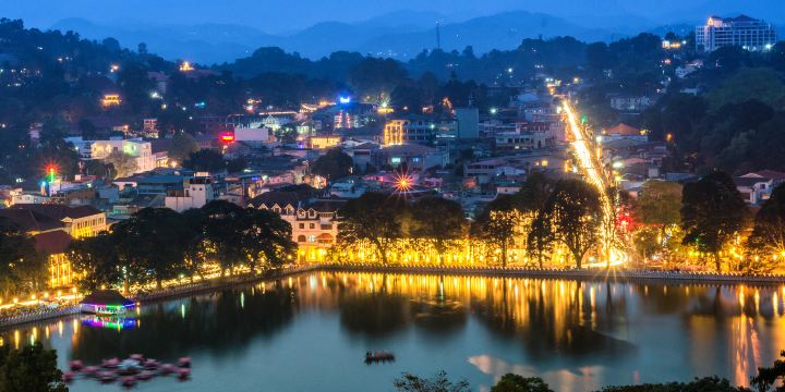 Kandy Lake