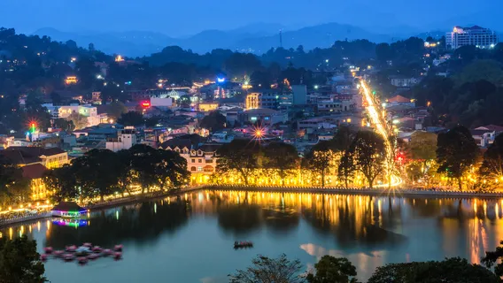 Kandy Lake