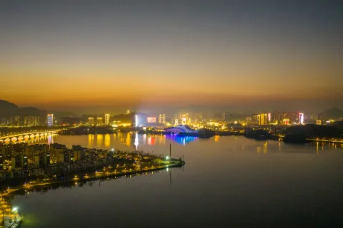 huang shi ci hu sheng ji feng jing ming sheng qu