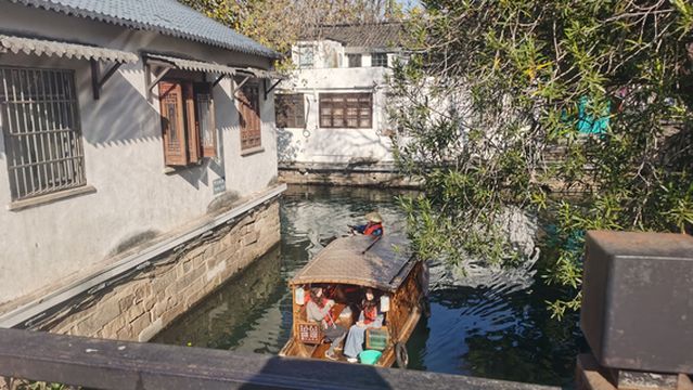 gu cheng shui shang ba shi zhuo zheng yuan zhan