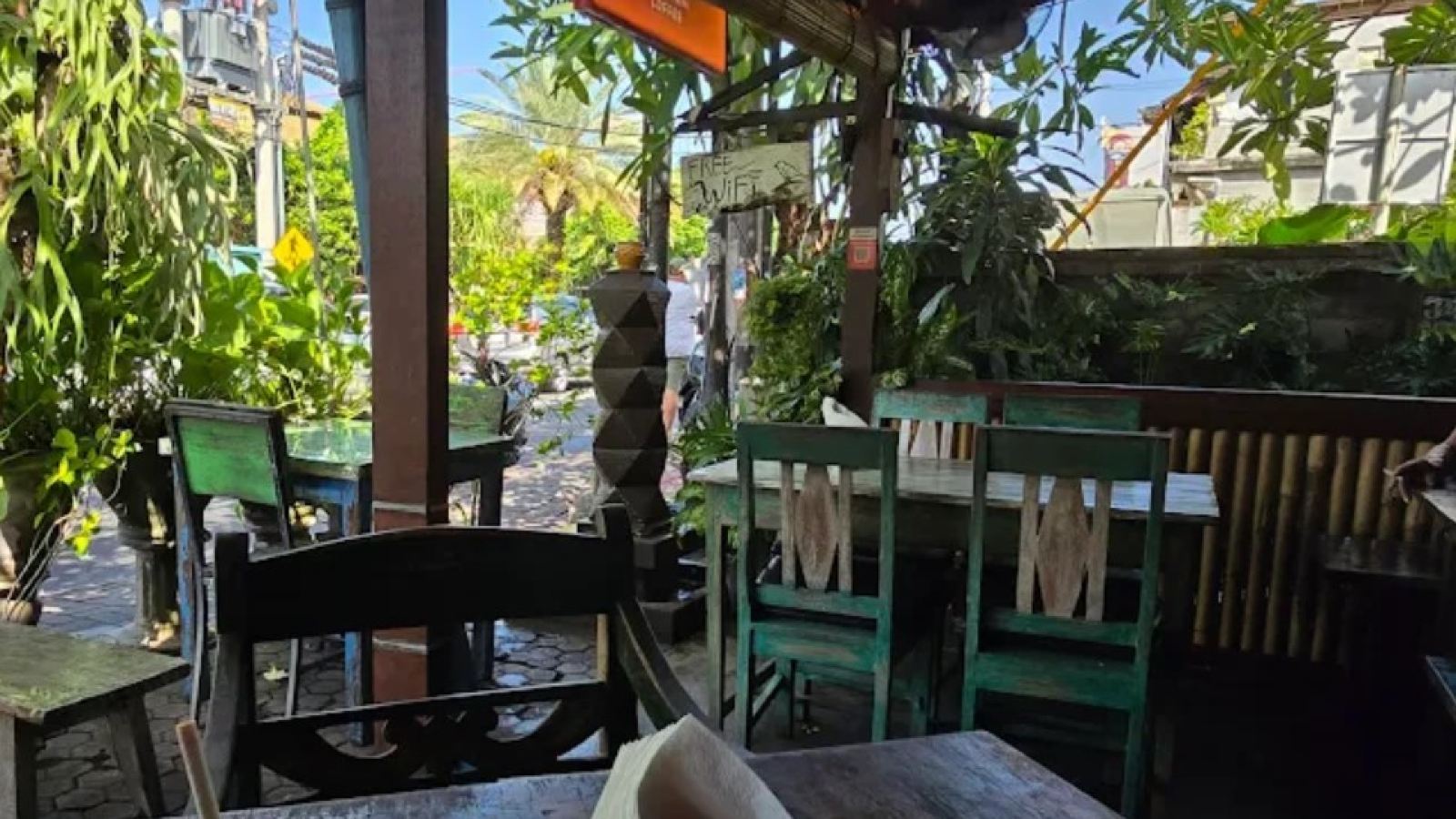 Warung Little Bird