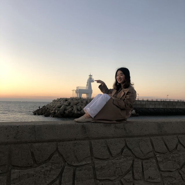 공항과 인접한 일출명소 이호테우 해변