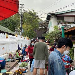 Luang Prabang morning market User Photo