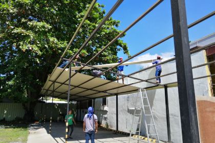 Claude's Le Cafe de Ville