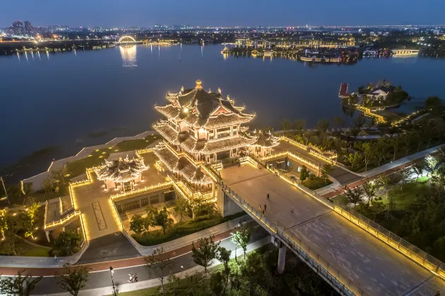 Отели в районе Восточная часть города Шаосин