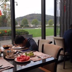 寧波東錢湖華茂希爾頓飯店·湖畔全日餐廳張用戶圖片