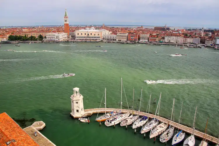 Hotels in Ponte San Marco