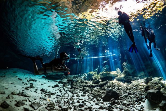 cancun under water