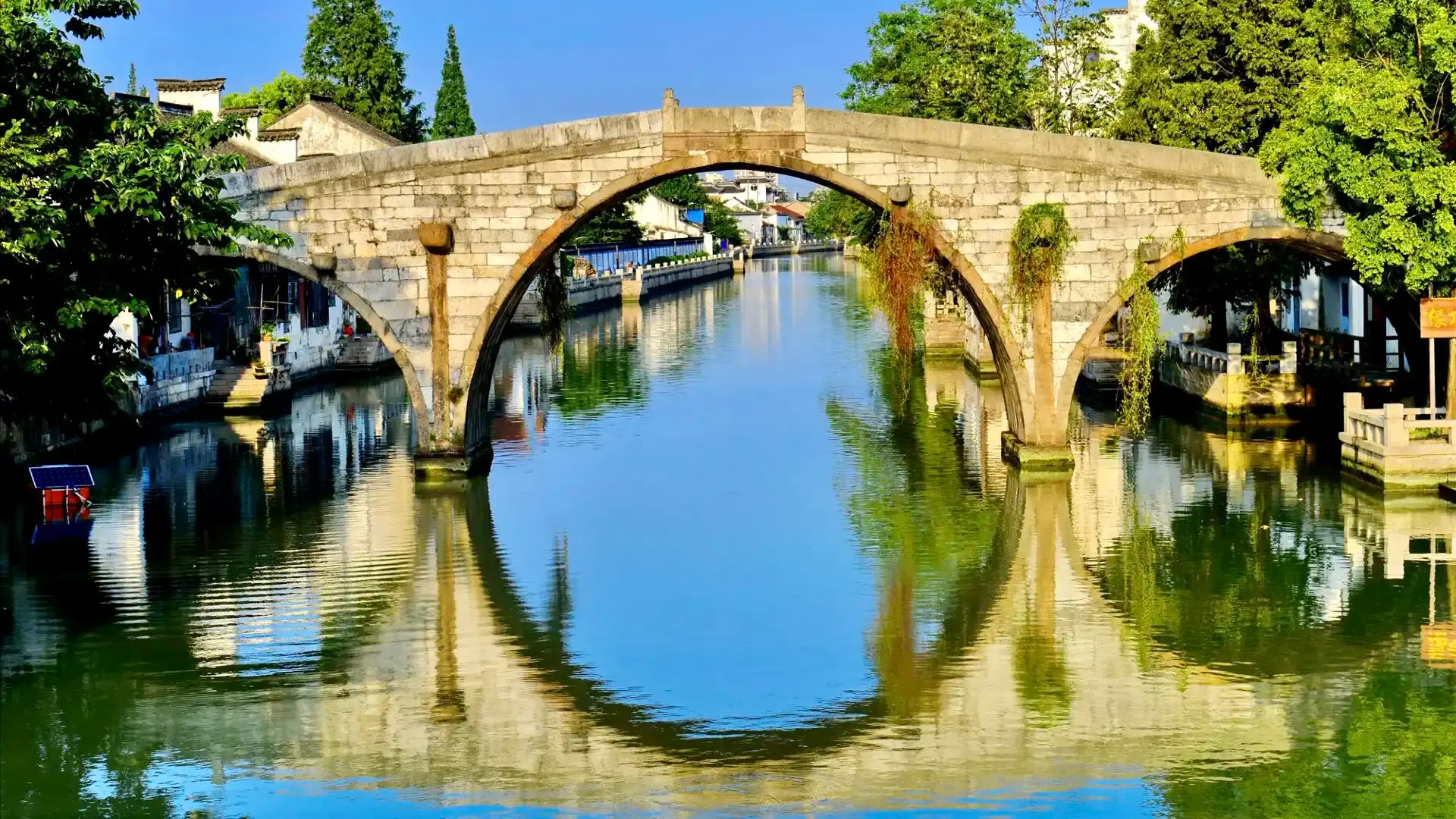 Hotels near Dacang Bridge