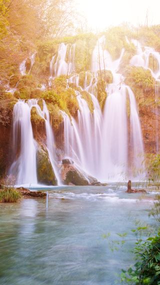 Plitvice Lakes National Park + Lotrscak Tower + Gallery Klovićevi Dvori private charter