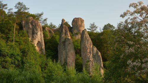 Niweng Cave