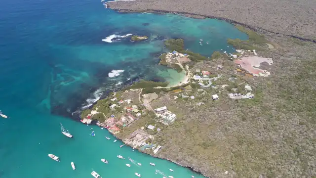 Hotels near Puerto Ayora