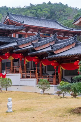 Fuqing Zhongfukang Yangzhu Hotel