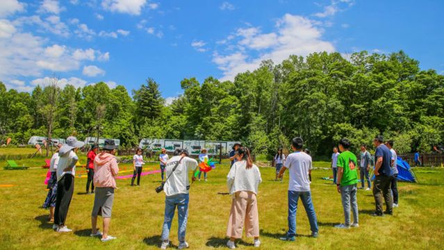 Explore the World on the 7Th