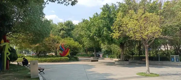 Hotels near Dongyuan