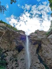 Pearl Waterfall of Qingliang Valley