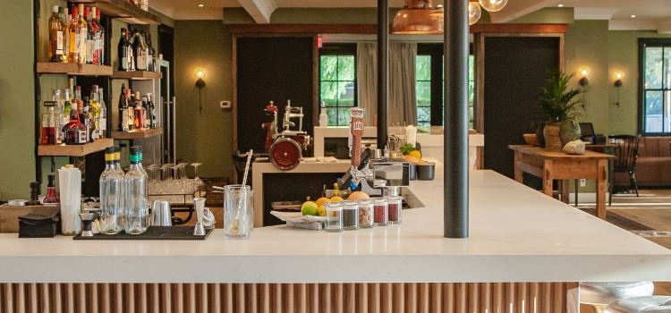 Nella Kitchen & Bar