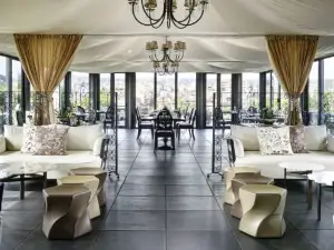 Etnea Roof Bar & Restaurant