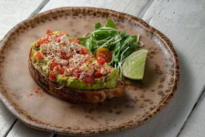 The Cocoon RESTAURANT & BAR