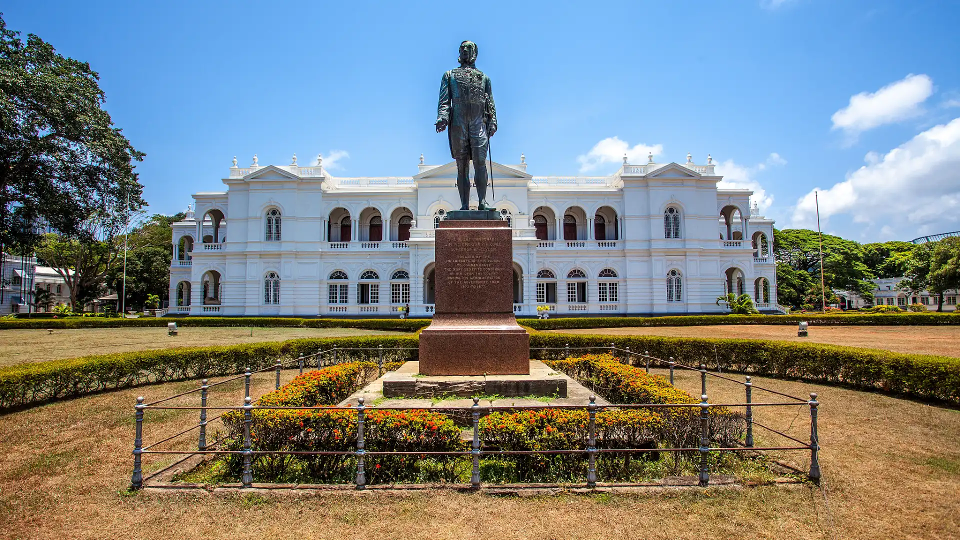 Hotels near Colombo National Museum