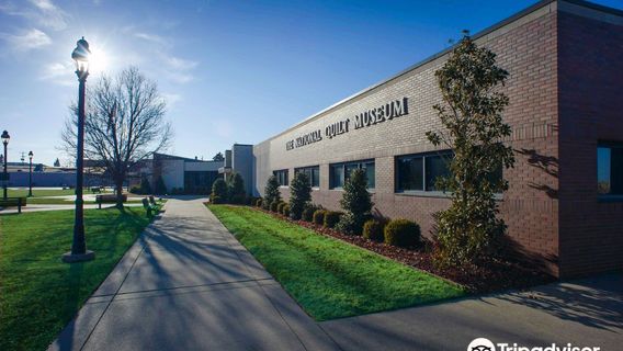The National Quilt Museum