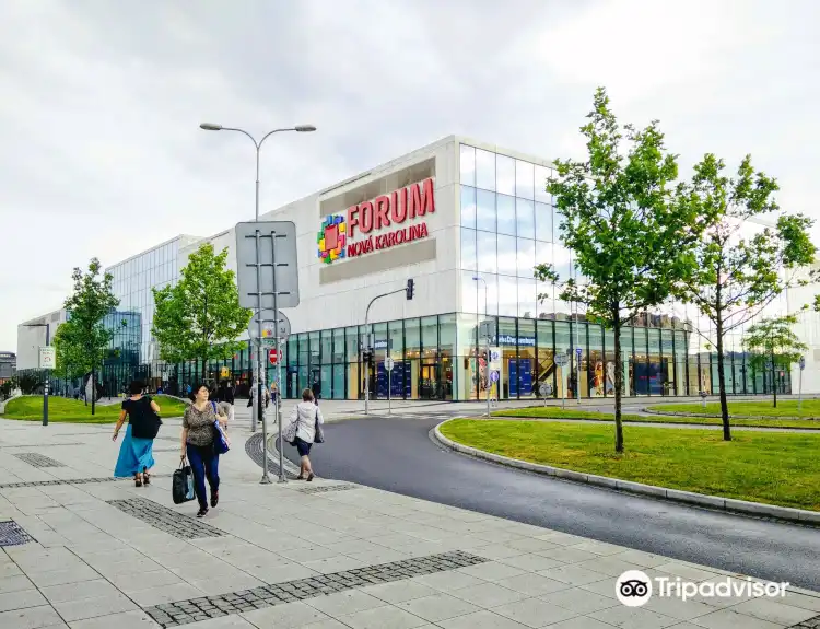 Hotels near Forum Nova Karolina