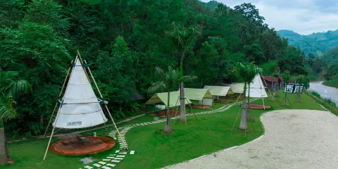 長臂猿度假酒店·河畔餐廳