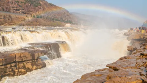 Hukou Waterfall National Geopark attraction in Yan'an