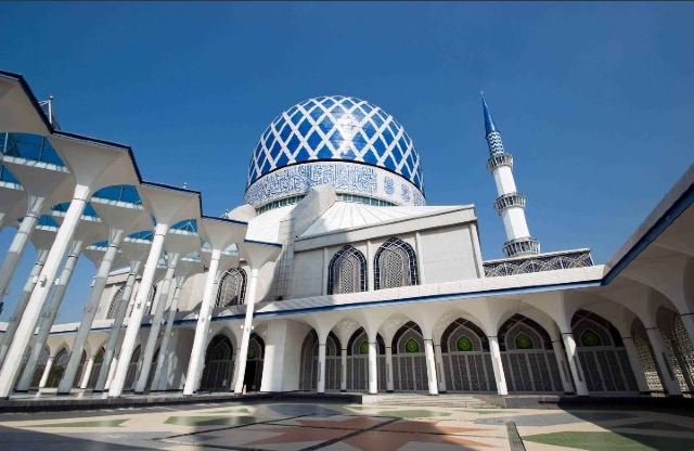 Sultan Salahuddin Abdul Aziz Shah Mosque