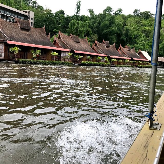  Rock Valley Hot Spring and Fish Spa กาญ