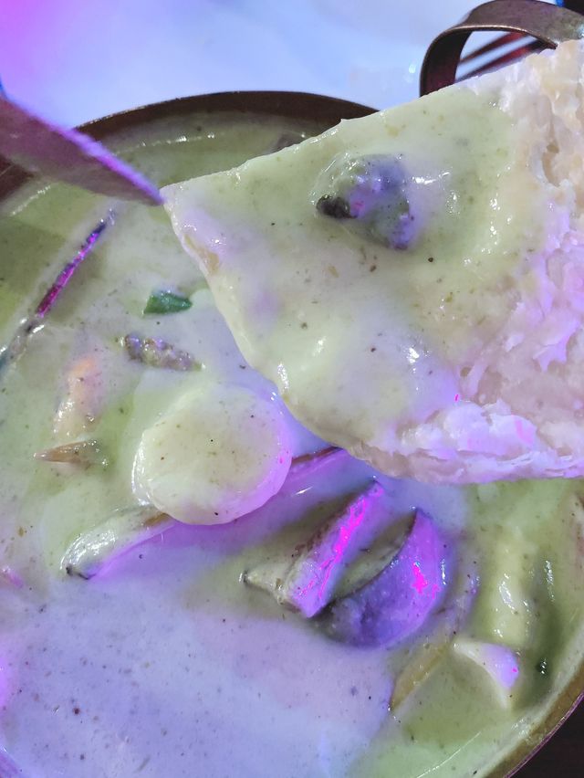 《火車頭特色泰國菜》