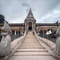 นั่งรถม้า ชมพระธาตุลำปางหลวงอายุ>700ปี