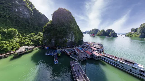 เกาะตีต๊อป attraction in ไฮฟอง