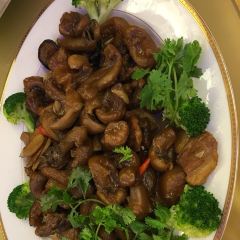 RUEN URAI FINE THAI CUISINE User Photo