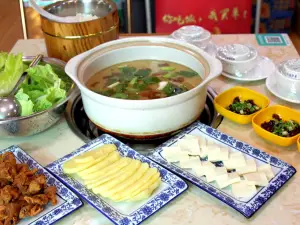 Tuzhuangdoumi Hot Pot (renminguangchang)