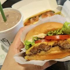 Shake Shack River North User Photo