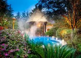 Country Garden (Biguiyuan) Hot Springs