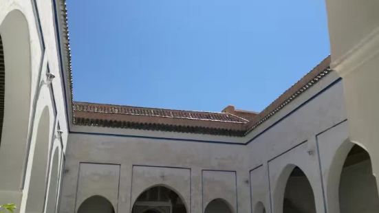 在摩洛哥的马拉喀什，巴迪皇宫是必须要来游览的，巴迪皇宫也叫做