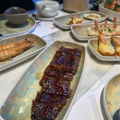 THE ONE 여행 사진