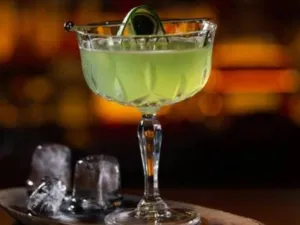 LEGACY COCKTAIL BAR