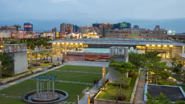 高鉄桃園站車站広場周辺のホテル