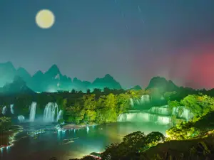 Detian Transnational Waterfall Night Tour