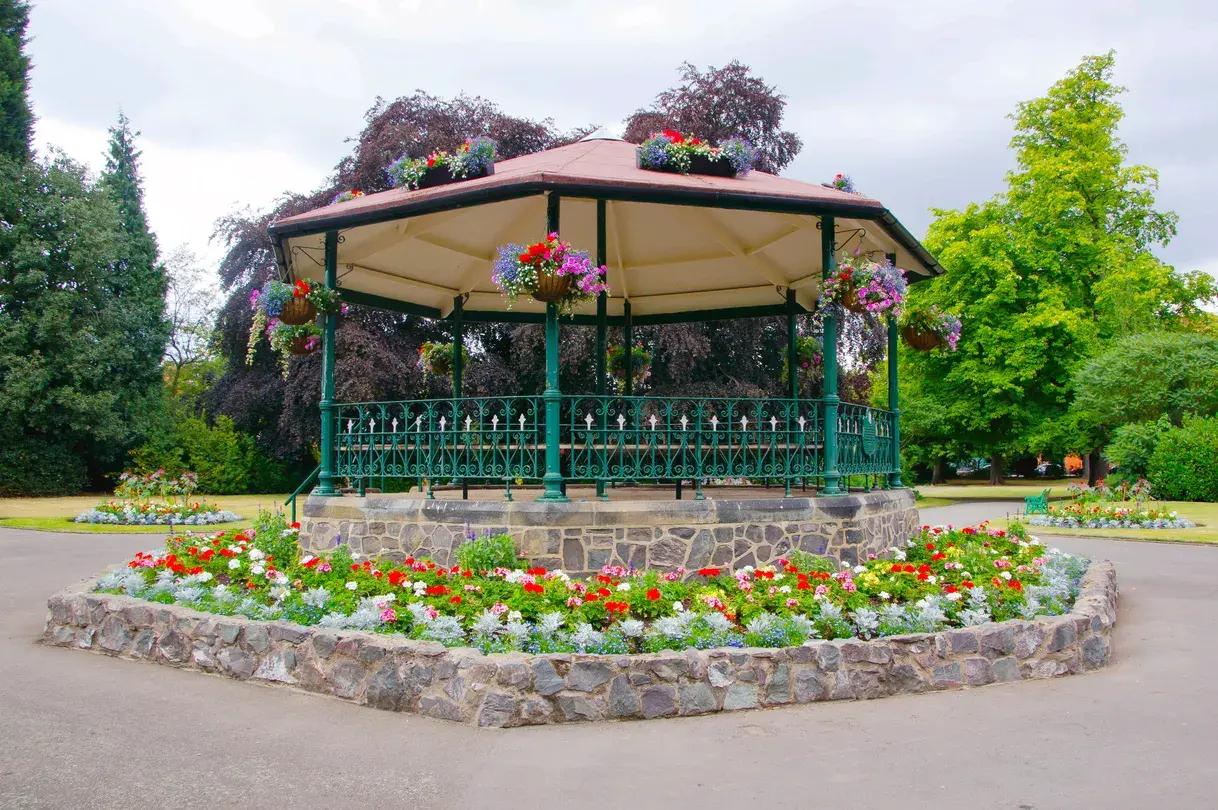 1_Queens Park