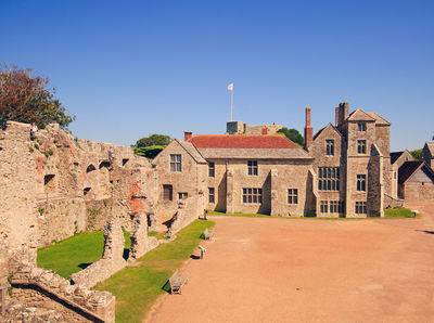 Carisbrooke Castle