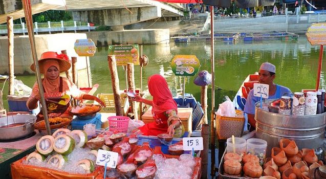 Khlong Hae Floating Market